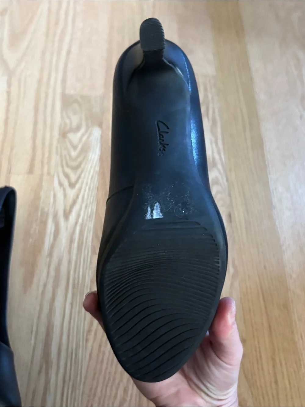 Clarks Black Mid Heel Women's Pumps Sz 8 Shoes